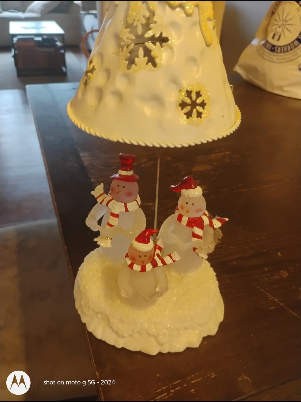 Snowman Trio Table Lamp with Glittery White Shade